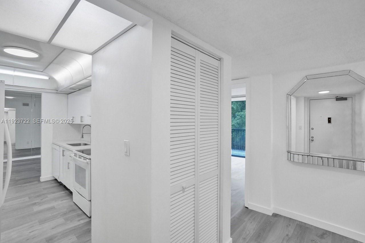 CONDOMINIUM 1 OF ENVIRON - Residential