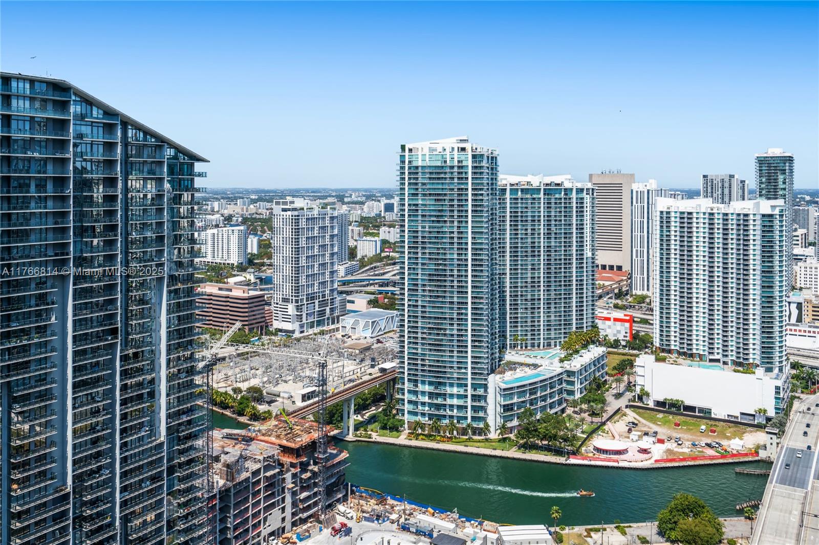 801 SMA RESIDENCES CONDO - Residential