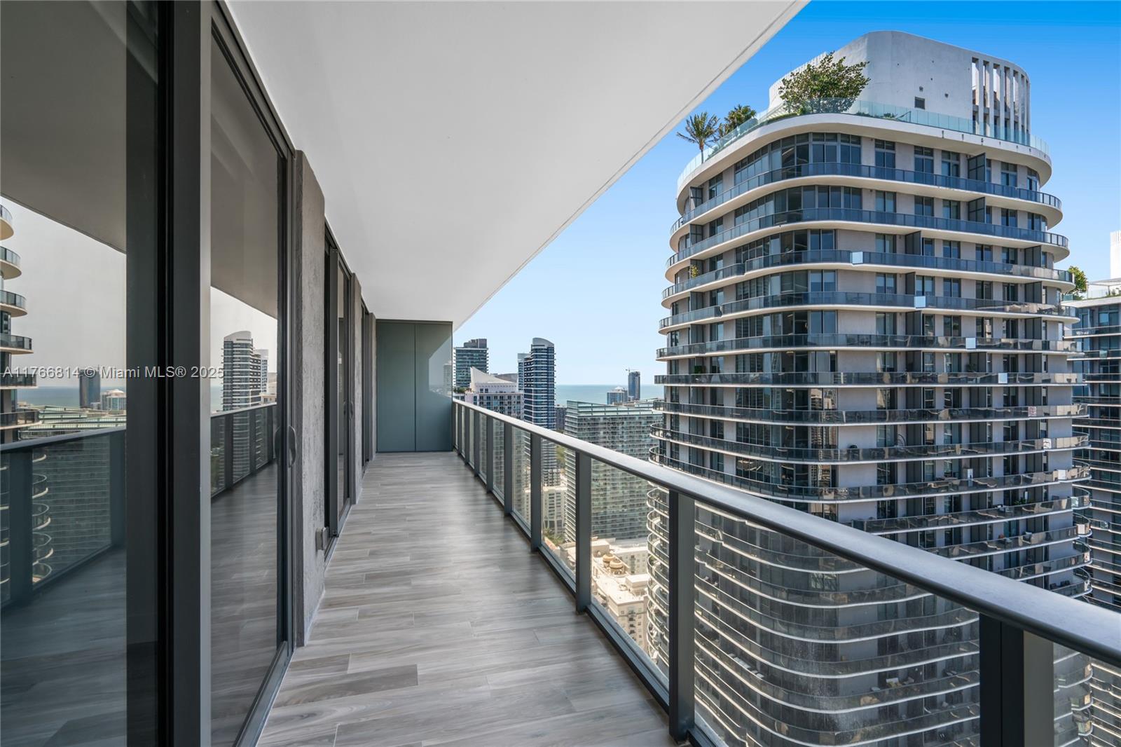 801 SMA RESIDENCES CONDO - Residential