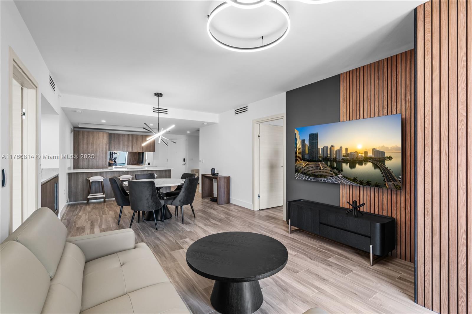 801 SMA RESIDENCES CONDO - Residential