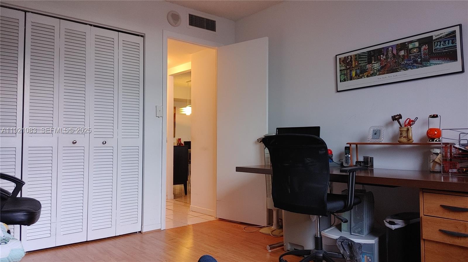 5142 26 BM 1120 - Residential