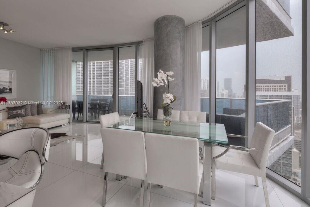 200 Biscayne Blvd Way 4402