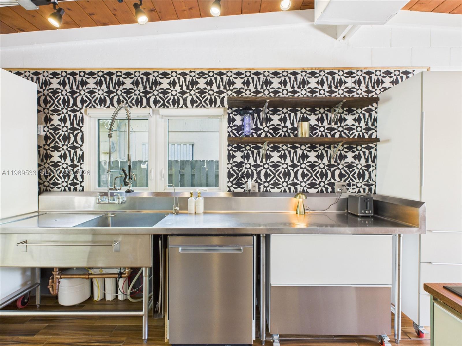 CHULA VISTA 1ST ADD - Residential Lease