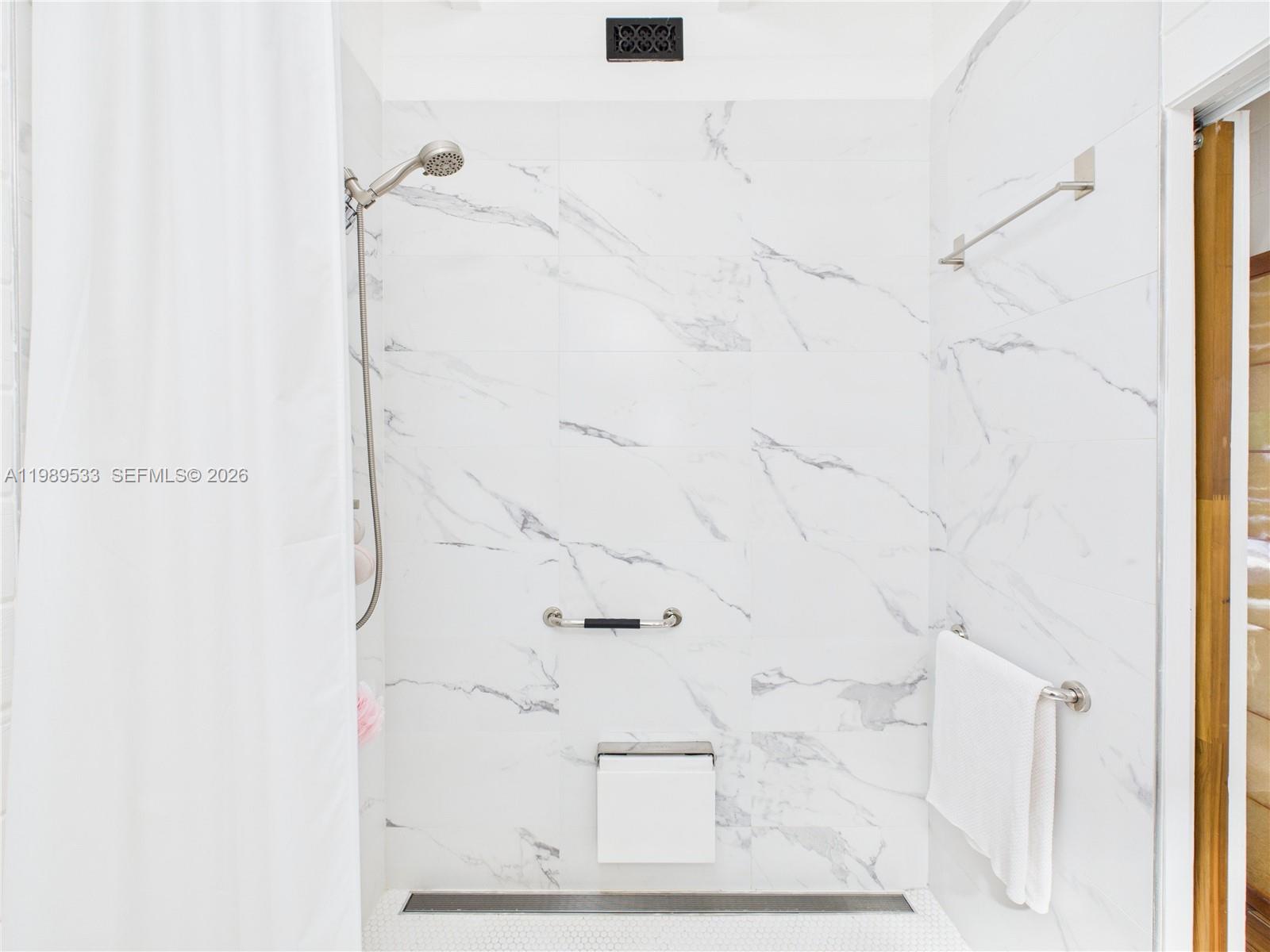 CHULA VISTA 1ST ADD - Residential Lease