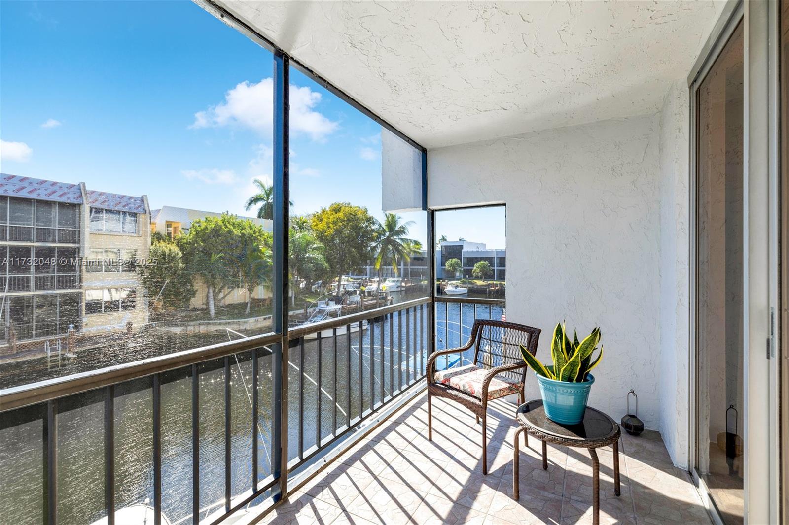 Photo 1 of 777 S Federal Hwy 202M, Pompano Beach, Florida, $245,000, Web #: 11732048