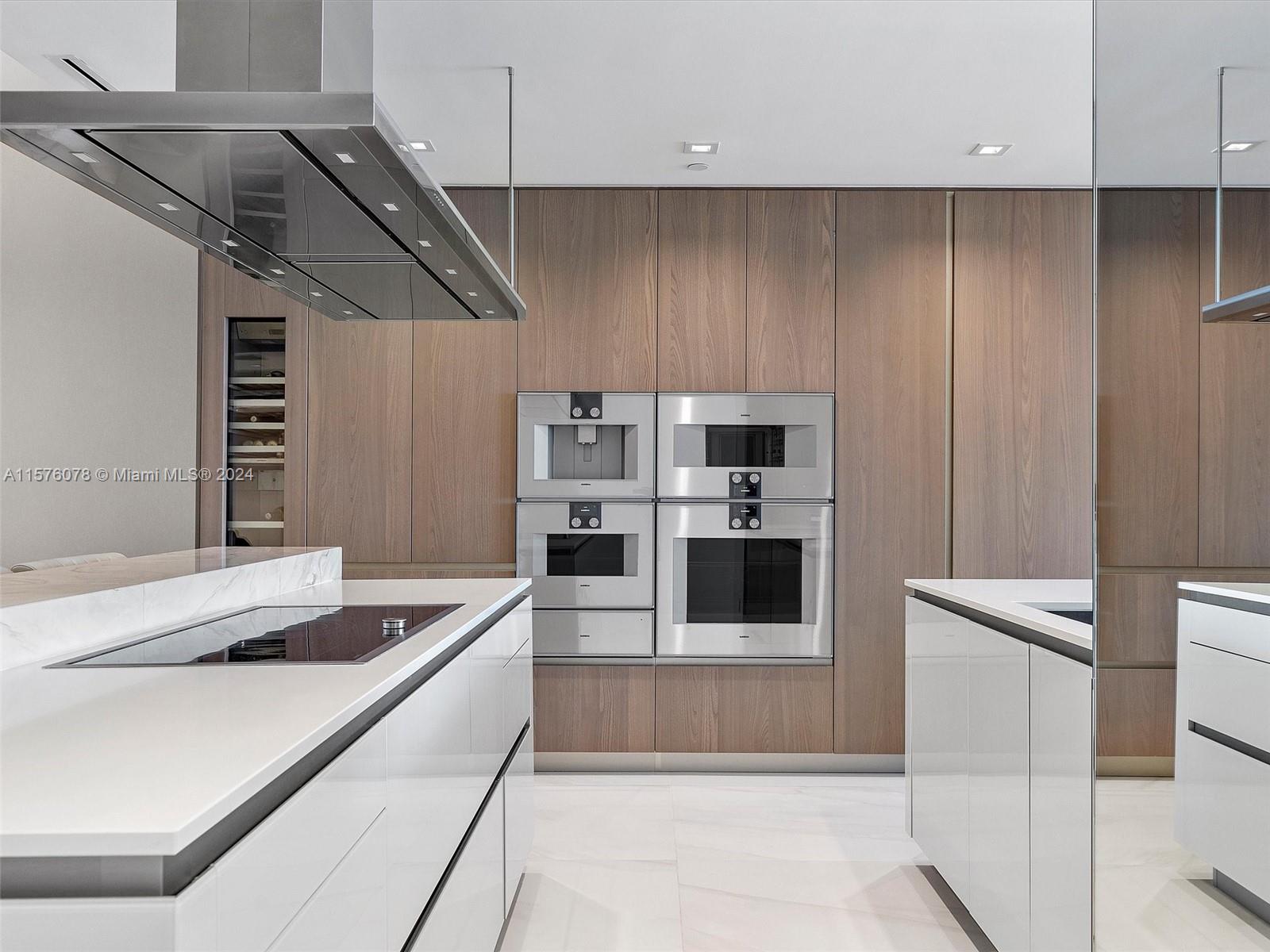 Turnberry Ocean Club Condo - Residential