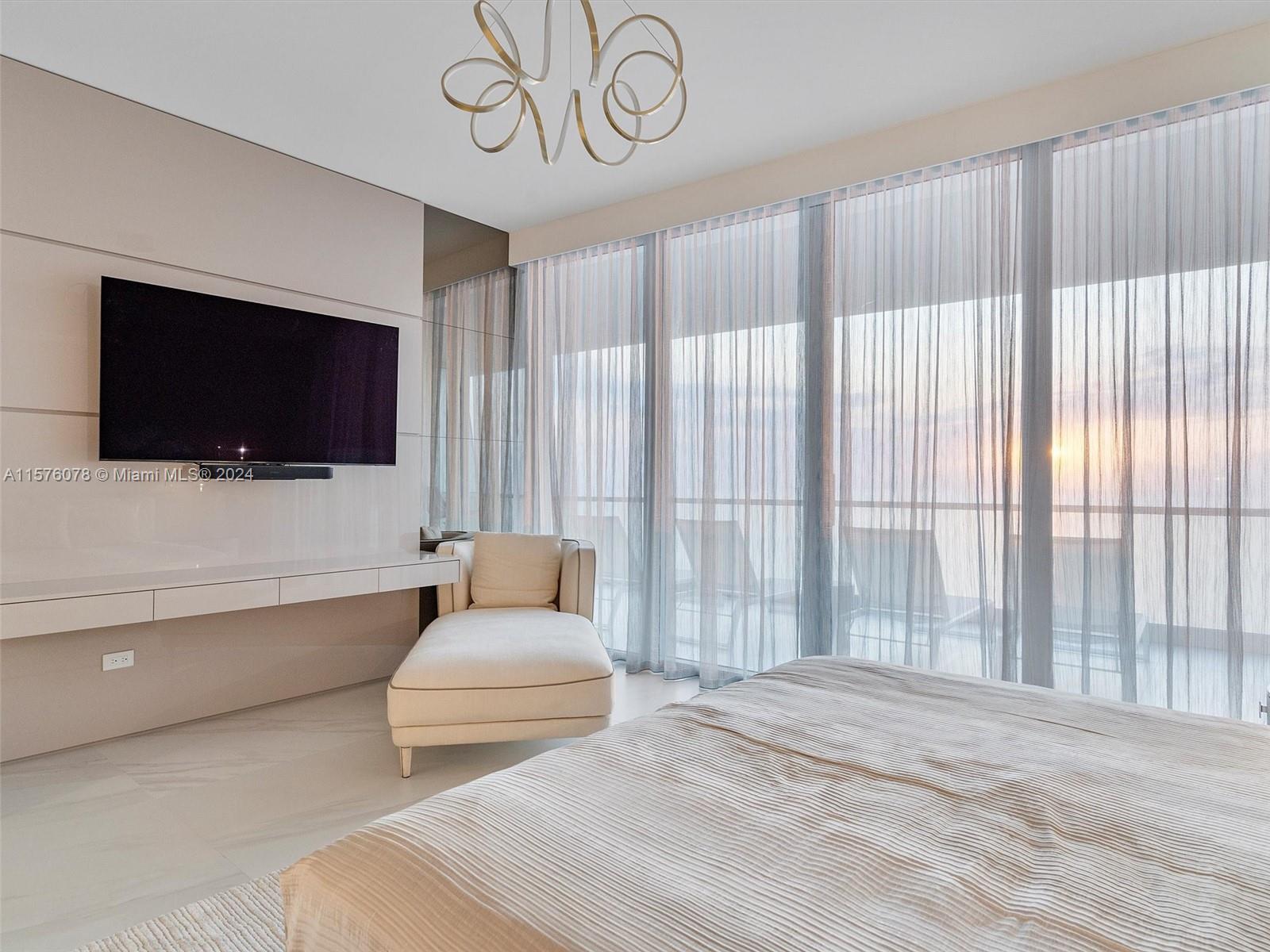 Turnberry Ocean Club Condo - Residential