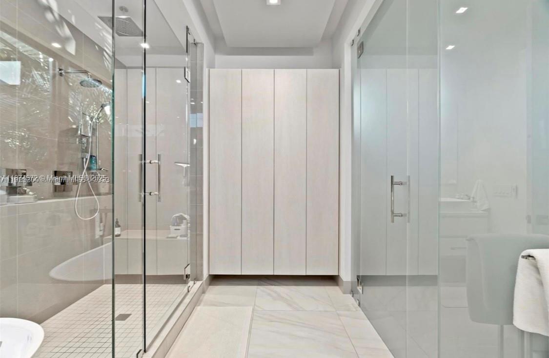 GRAND FLORIDIAN ESTATES - Residential