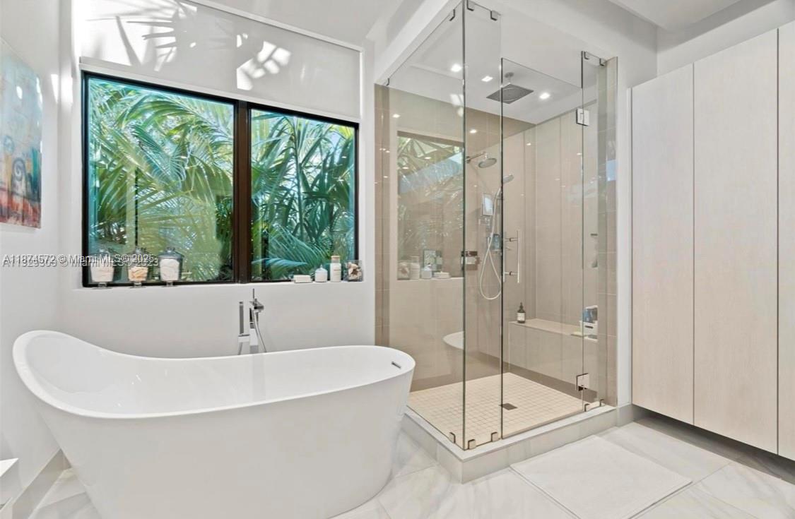 GRAND FLORIDIAN ESTATES - Residential