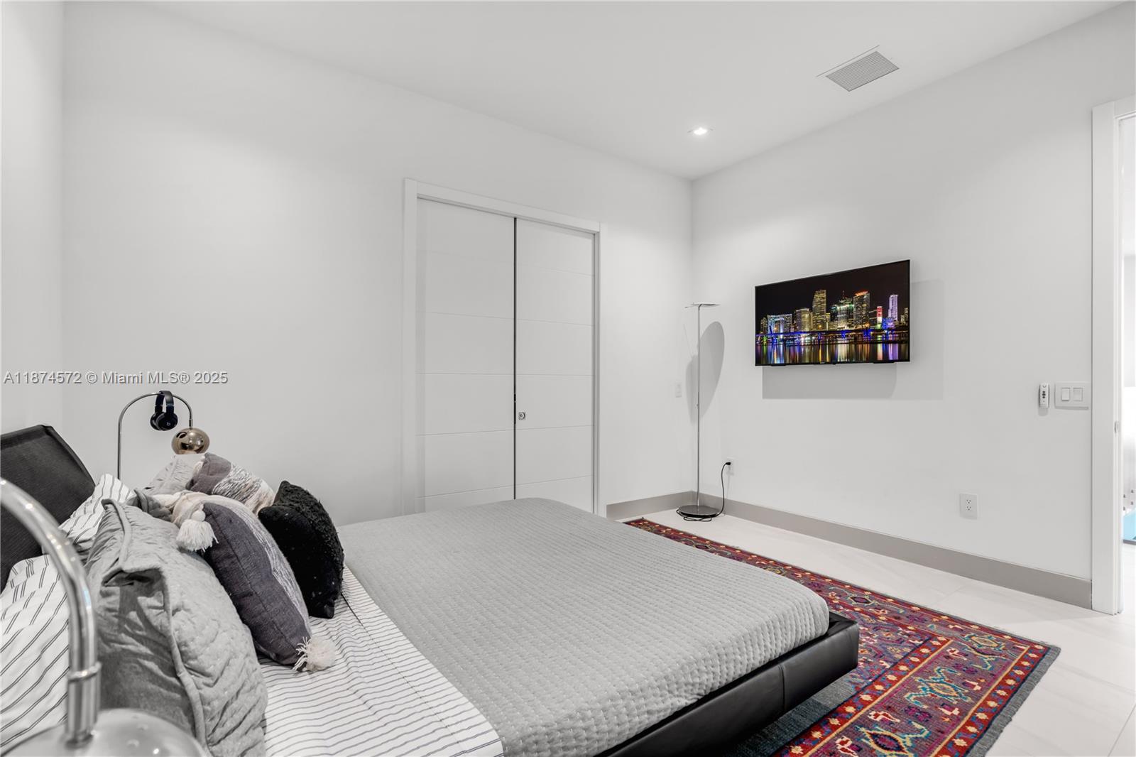 GRAND FLORIDIAN ESTATES - Residential