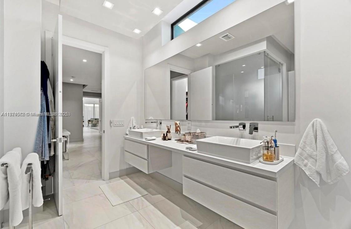 GRAND FLORIDIAN ESTATES - Residential