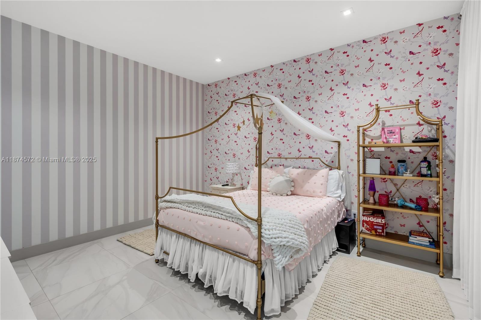 GRAND FLORIDIAN ESTATES - Residential