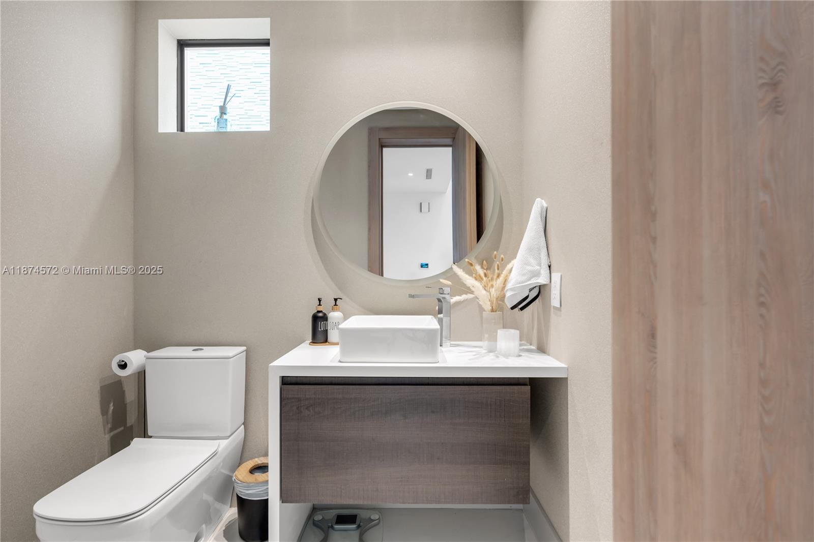 GRAND FLORIDIAN ESTATES - Residential