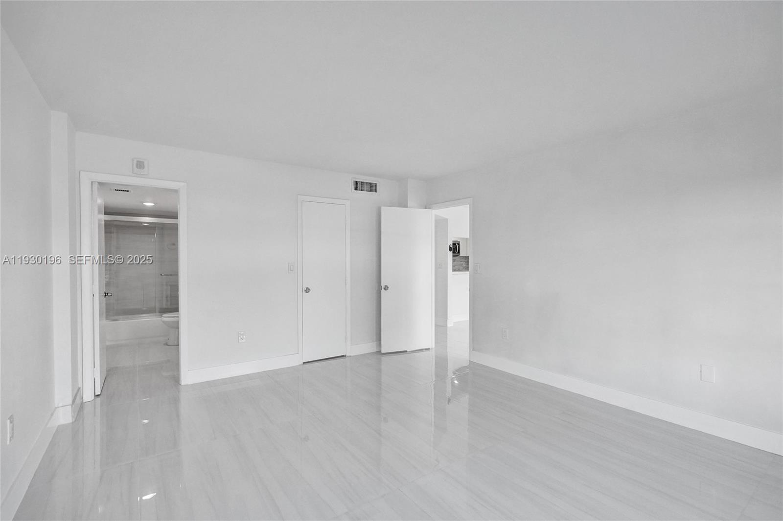 MANORS OF INVERRARY XII - Residential Lease