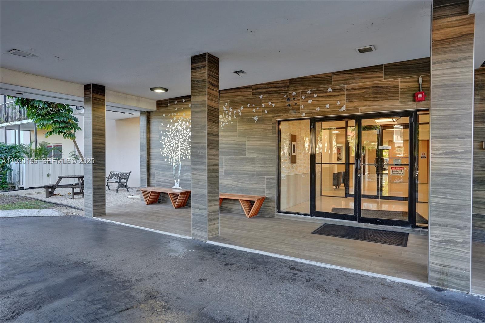 MANORS OF INVERRARY XII - Residential Lease