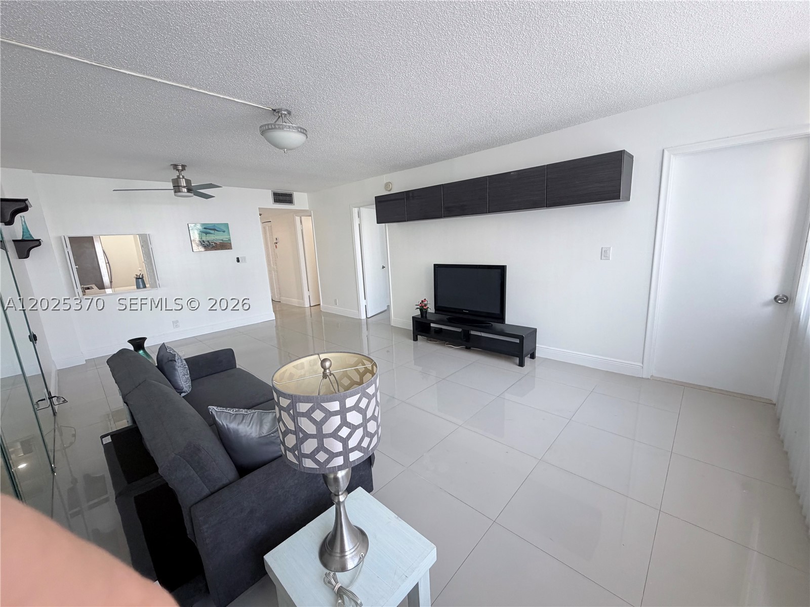 1825 S Ocean Dr 611