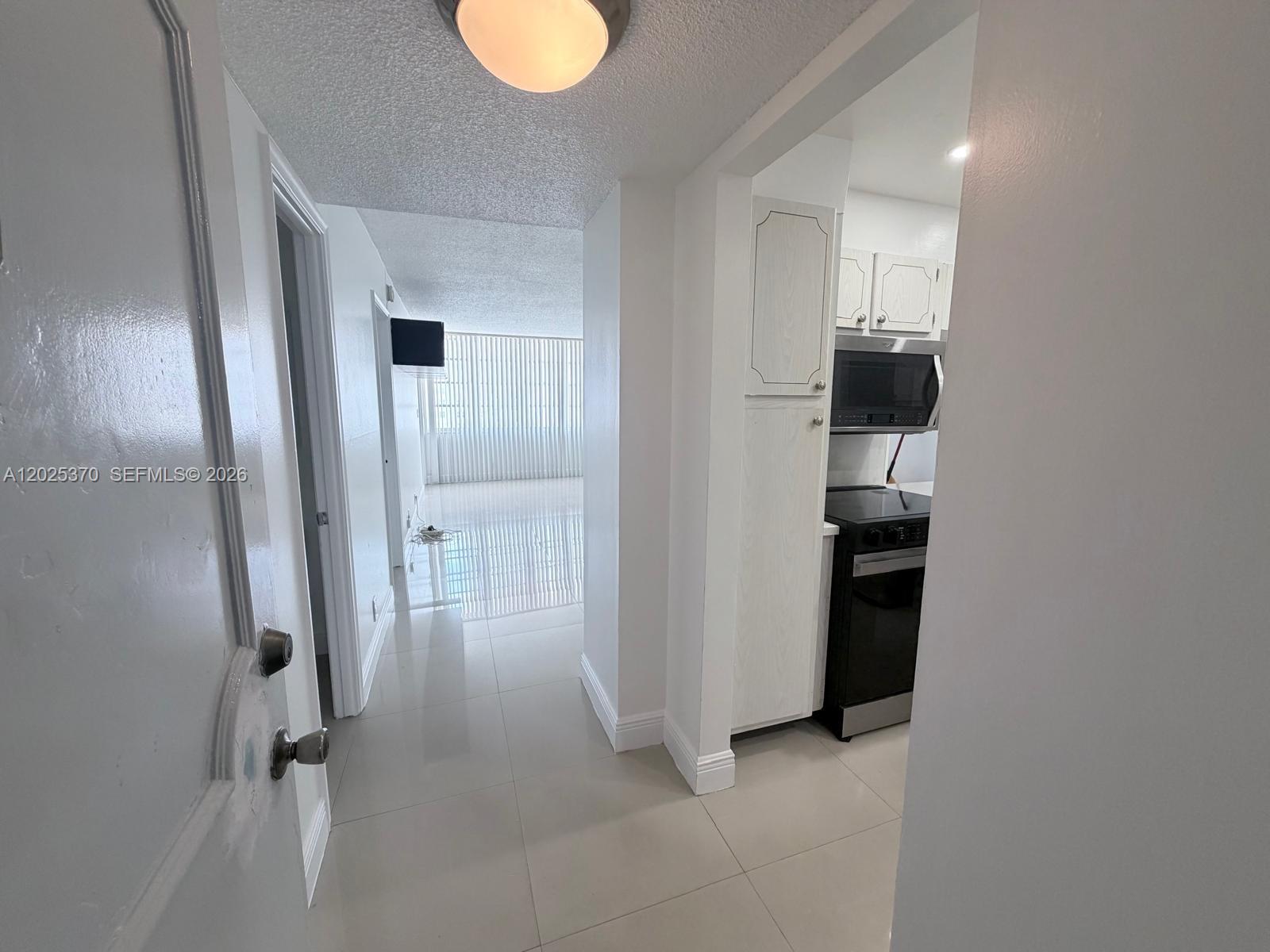 1825 S Ocean Dr 611 - Image 1