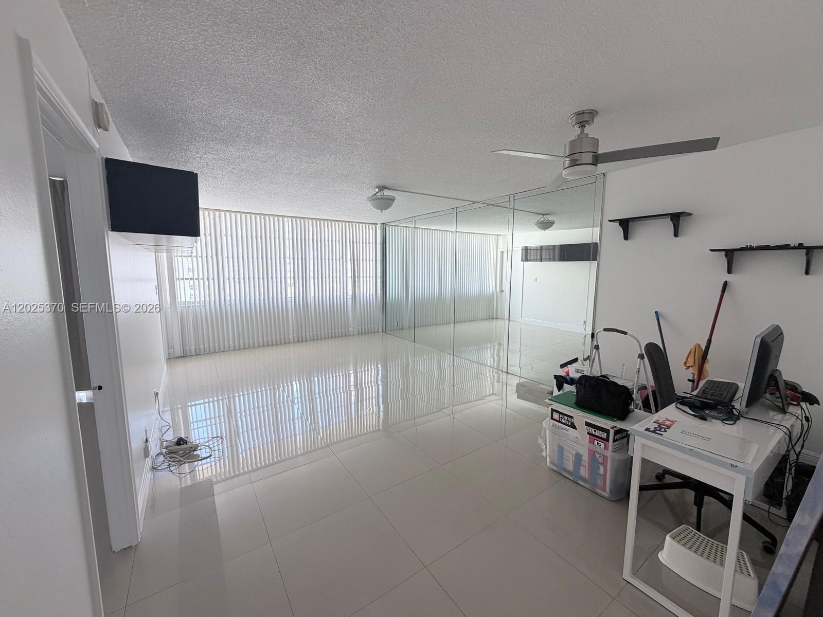 1825 S Ocean Dr 611