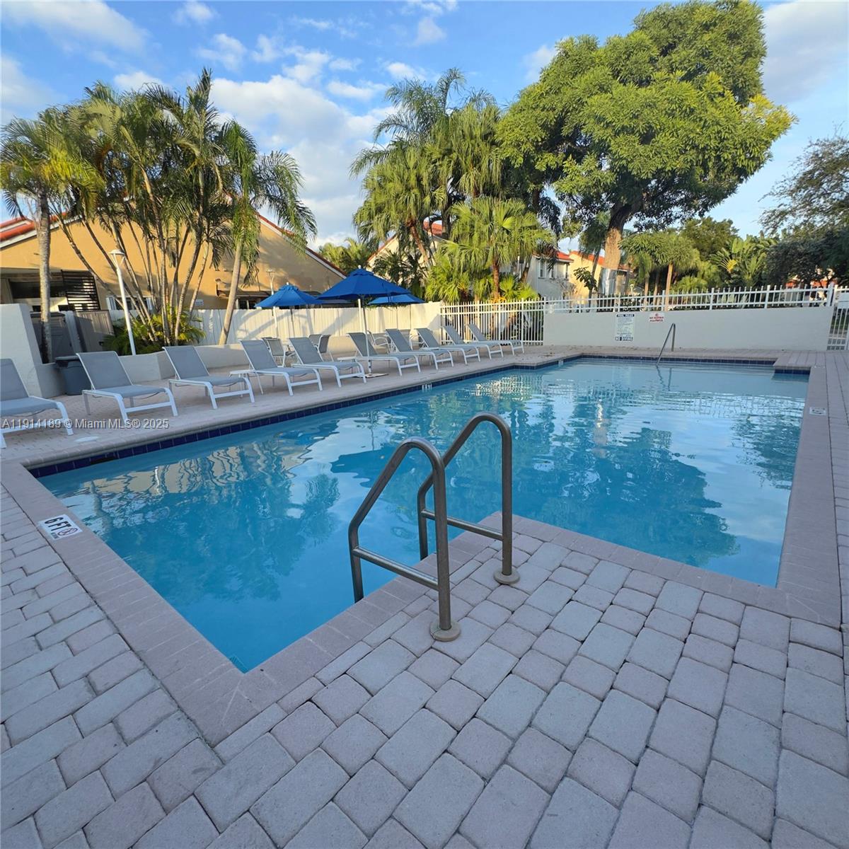 EMERALD POINTE - Residential