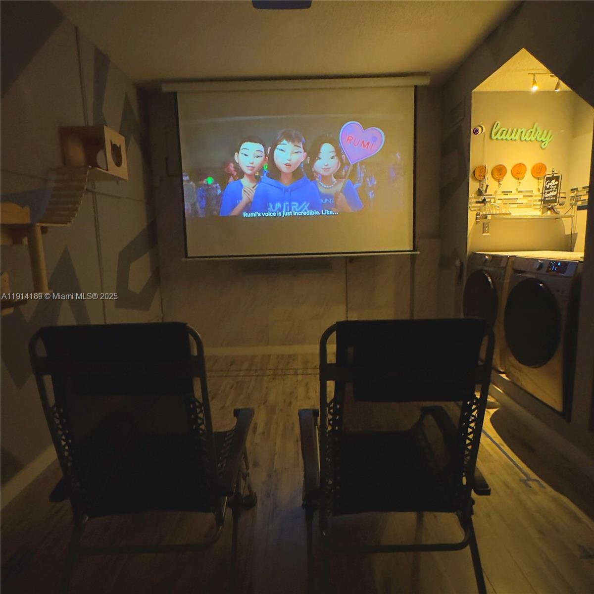 EMERALD POINTE - Residential