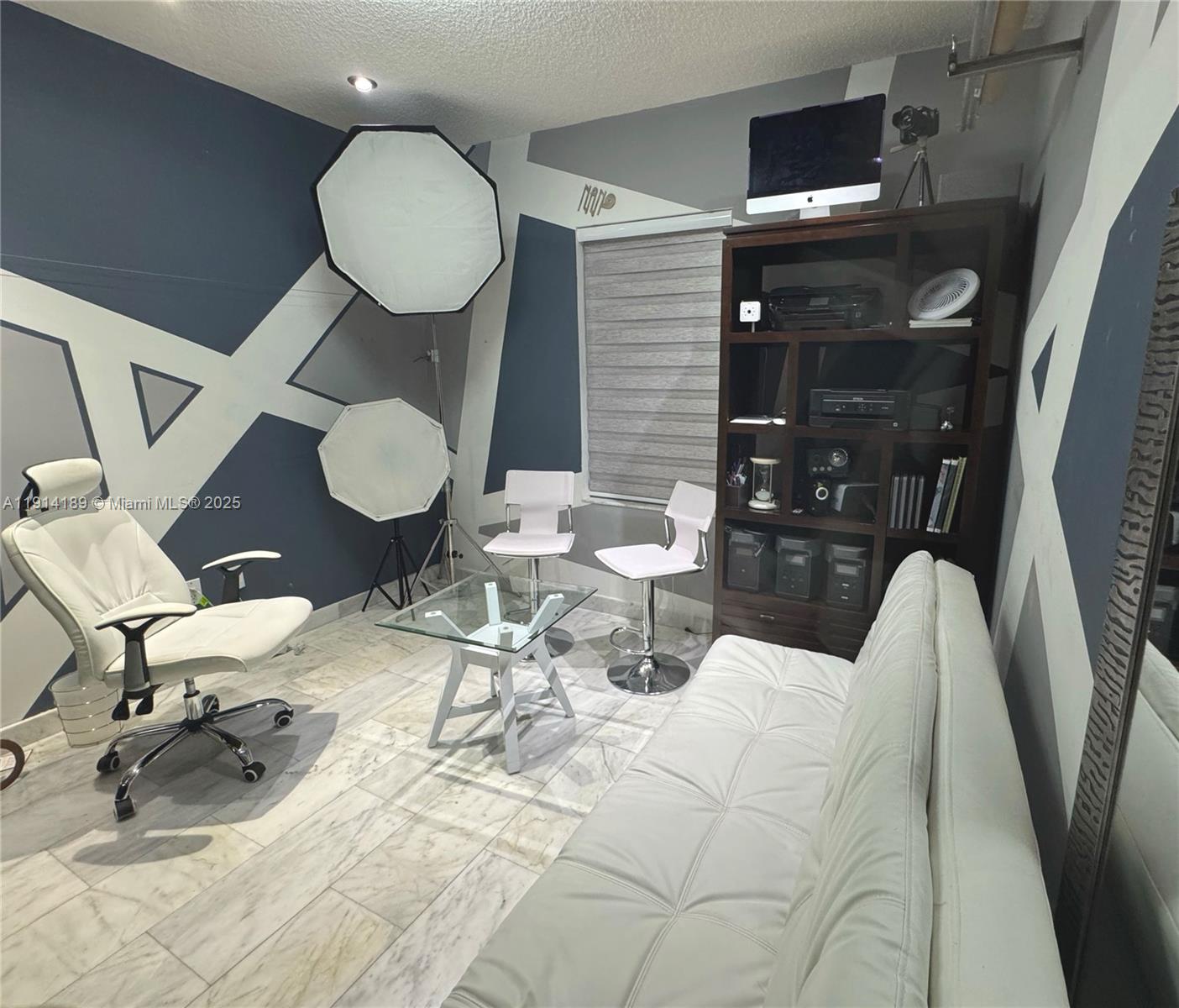 EMERALD POINTE - Residential