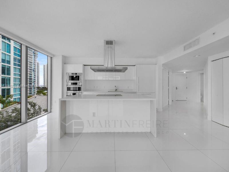 300 Sunny Isles Blvd 4-701