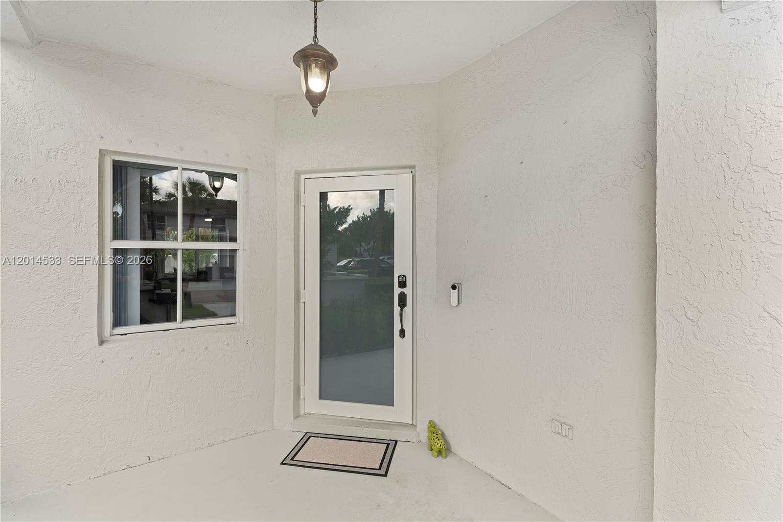 PEMBROKE SHORES - Residential
