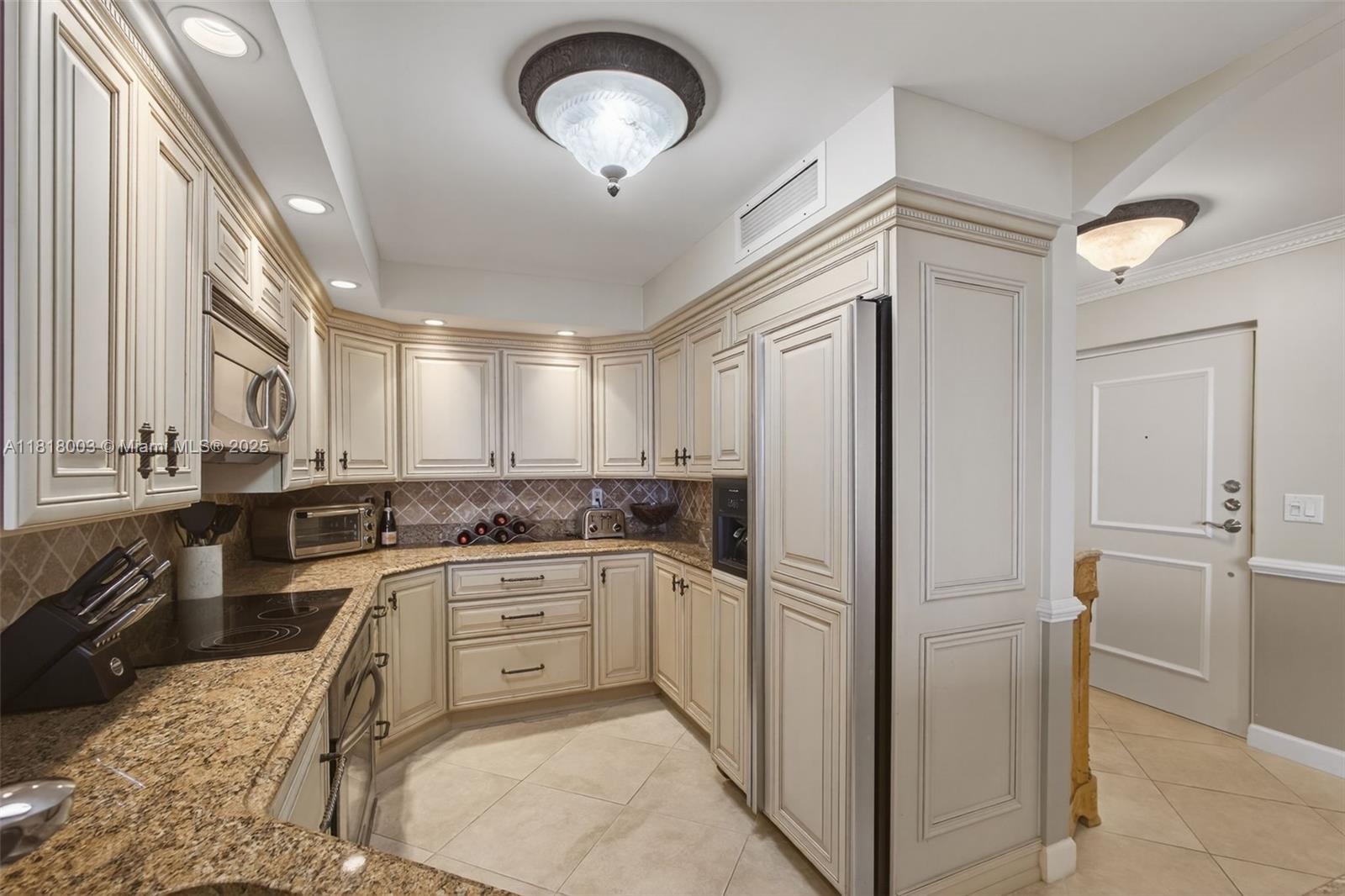PHOENIX TOWERS CONDO - Residential