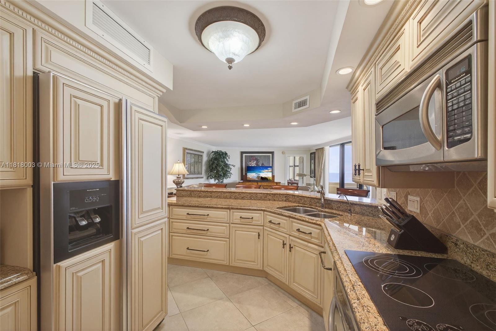 PHOENIX TOWERS CONDO - Residential