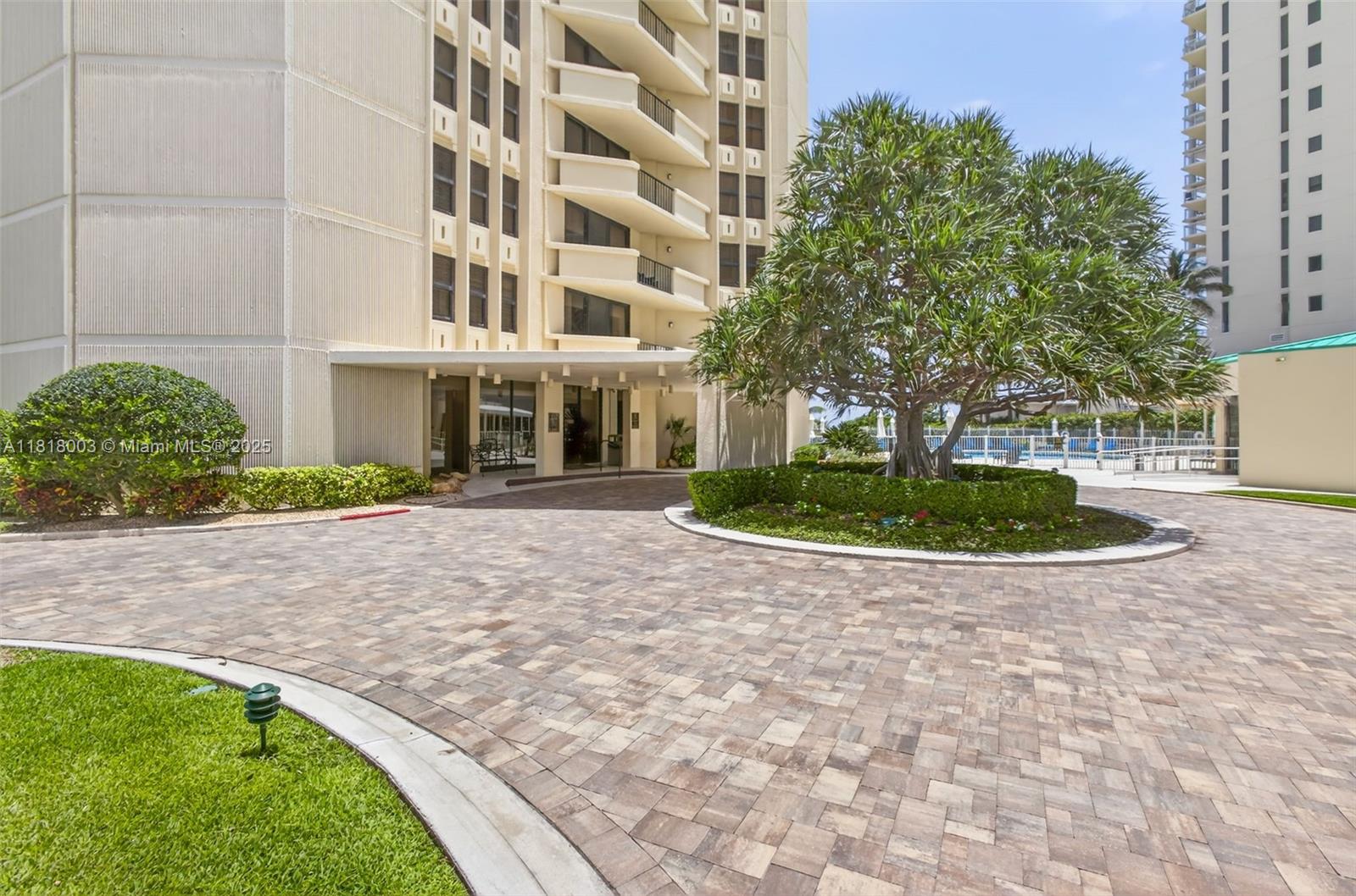 PHOENIX TOWERS CONDO - Residential