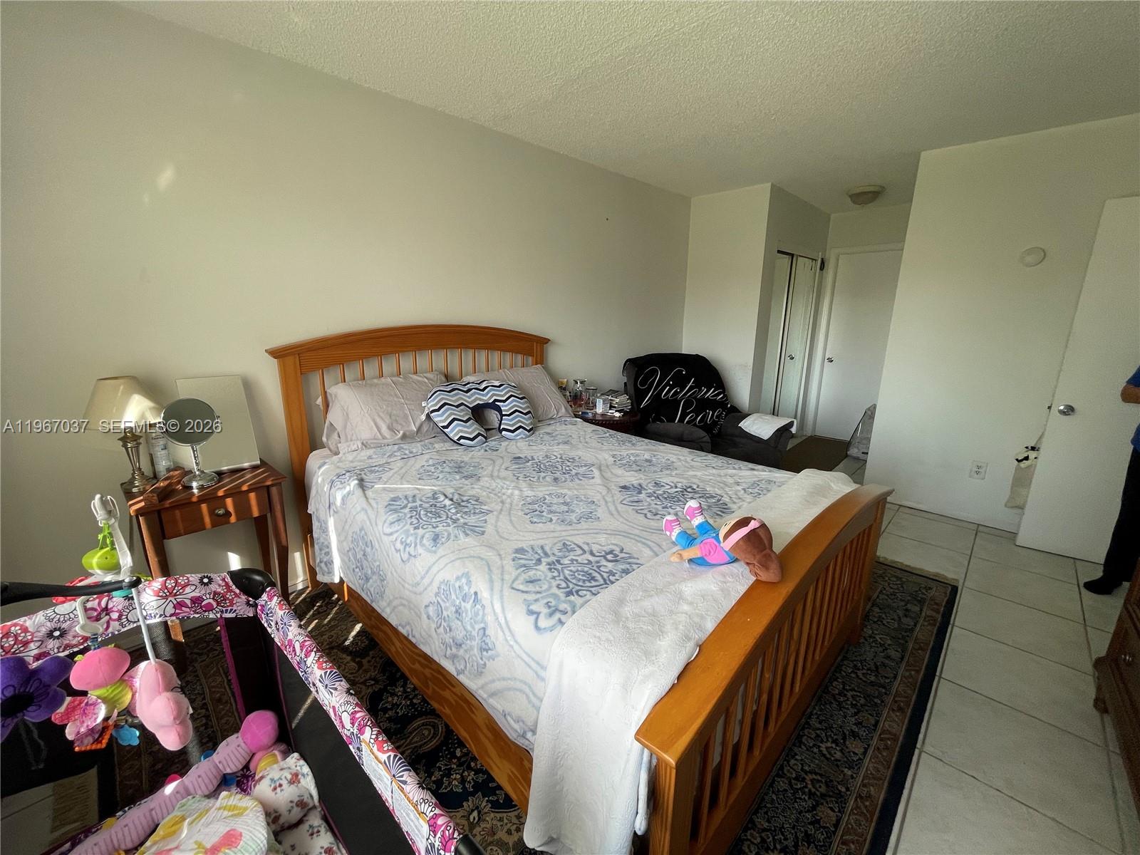 VILLAGE OF KINGS CREEK CO - Residential Lease