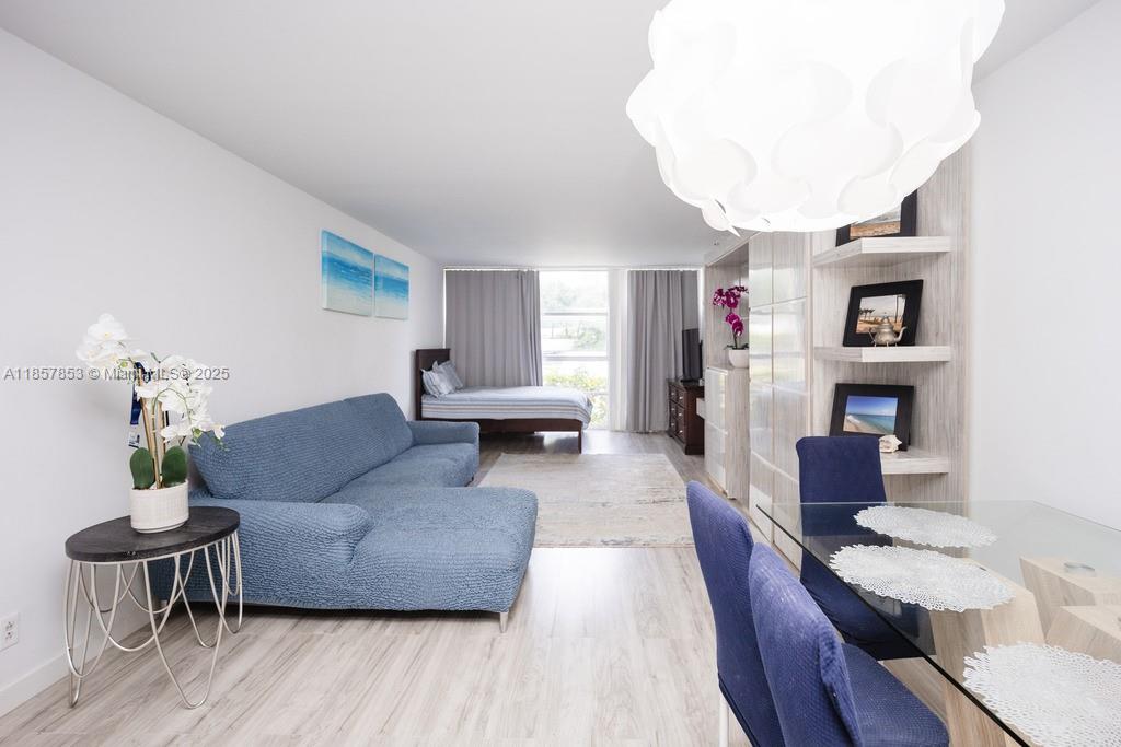 DESOTO PARK CONDO - Residential Lease