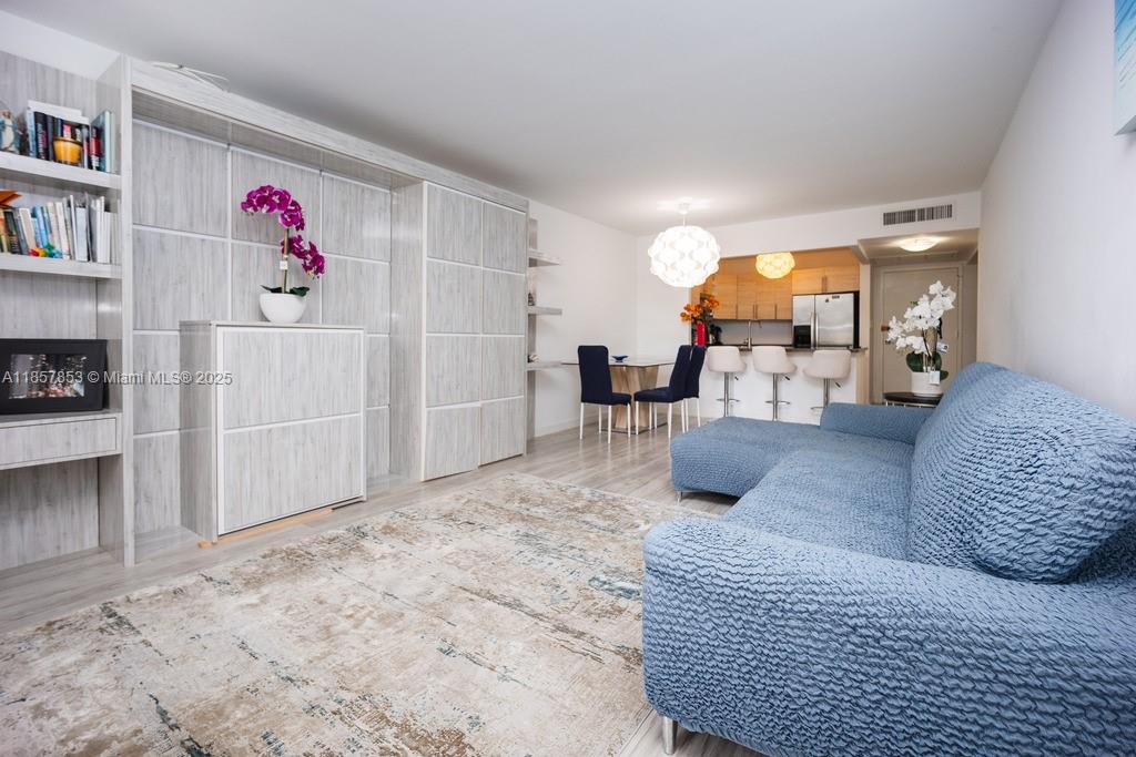 DESOTO PARK CONDO - Residential Lease