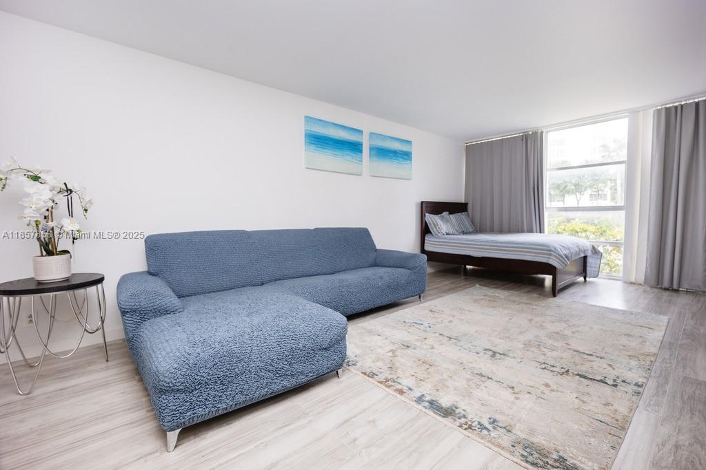 DESOTO PARK CONDO - Residential Lease