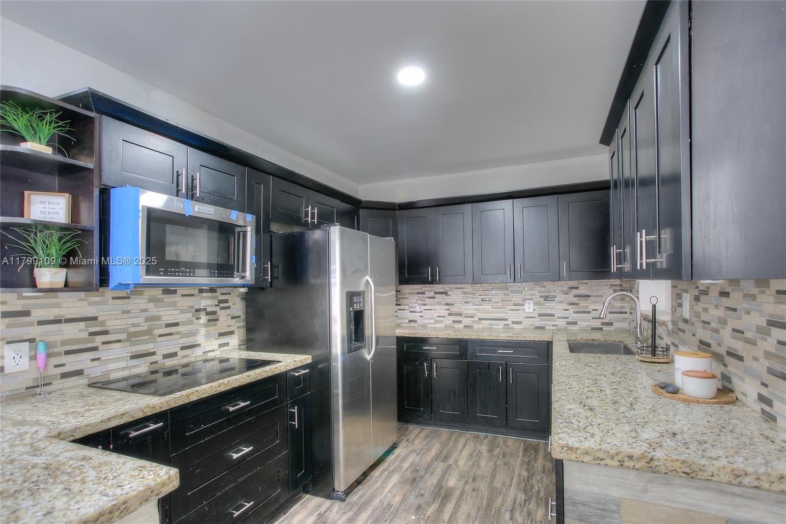 GUAVA GROVES ESTATES - Residential