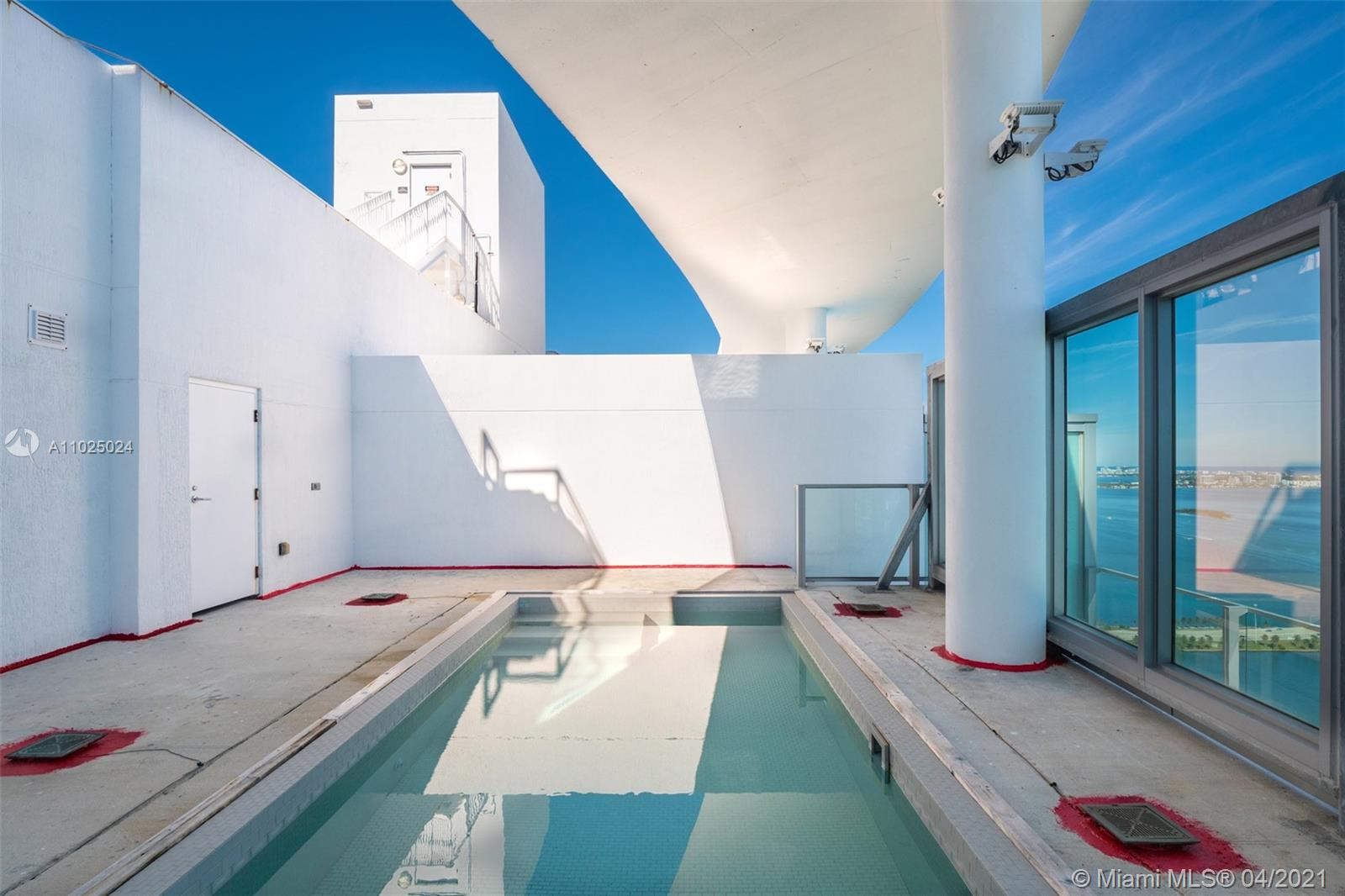 BISCAYNE BEACH CONDO - Residential