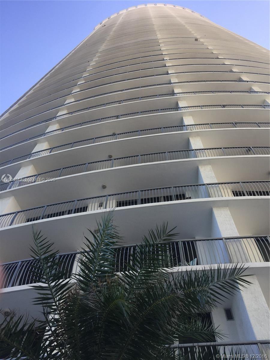 1750 N Bayshore Dr 2908