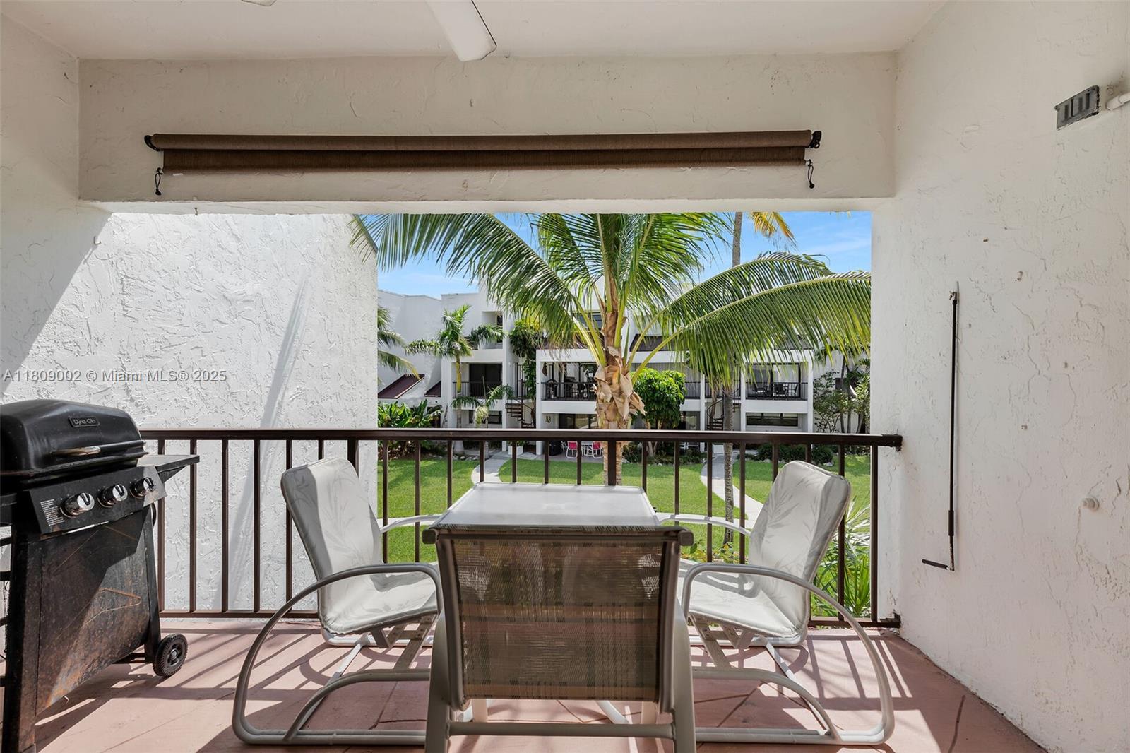 CAY CONDOMINIUM - Residential