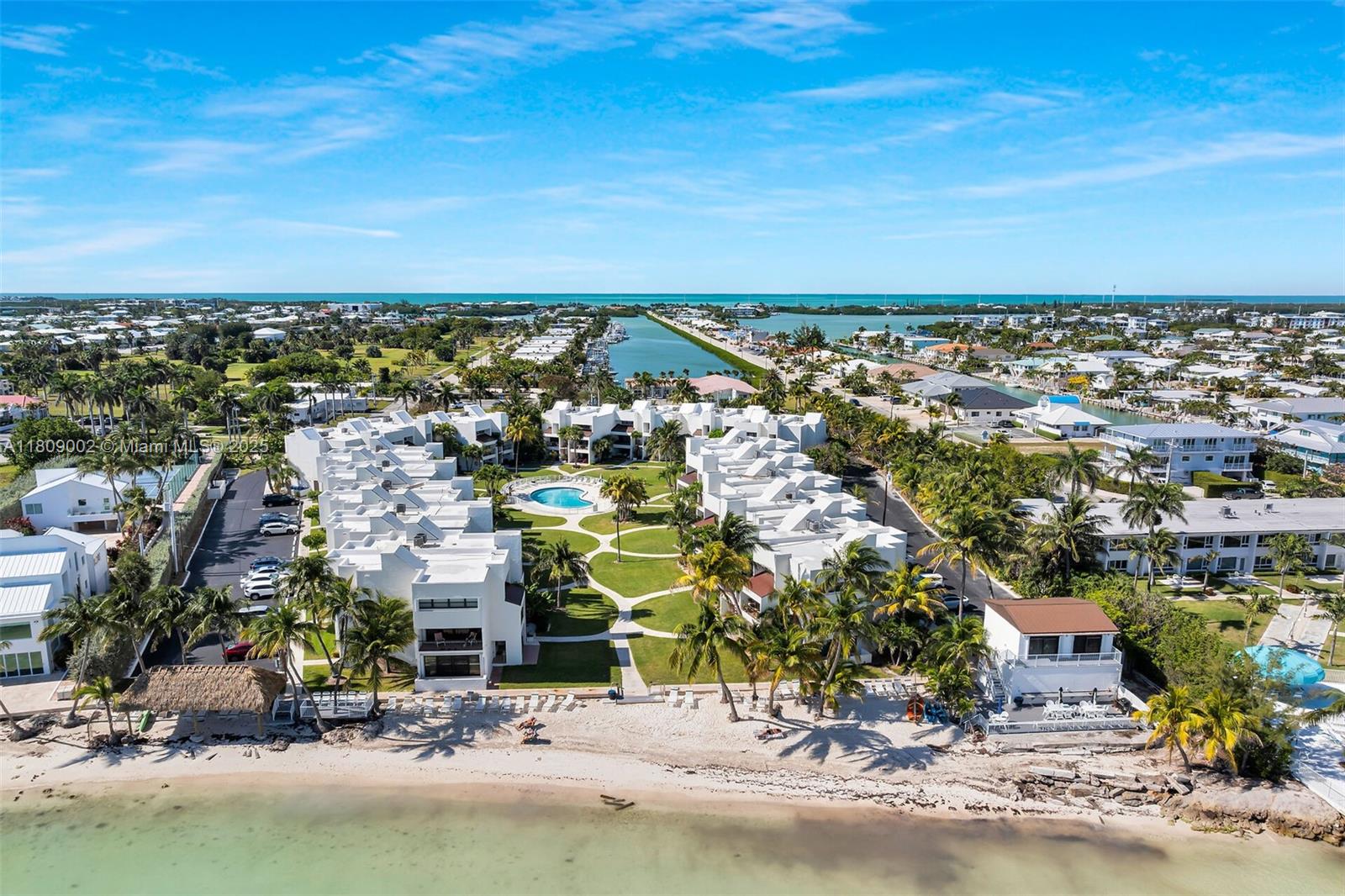 CAY CONDOMINIUM - Residential