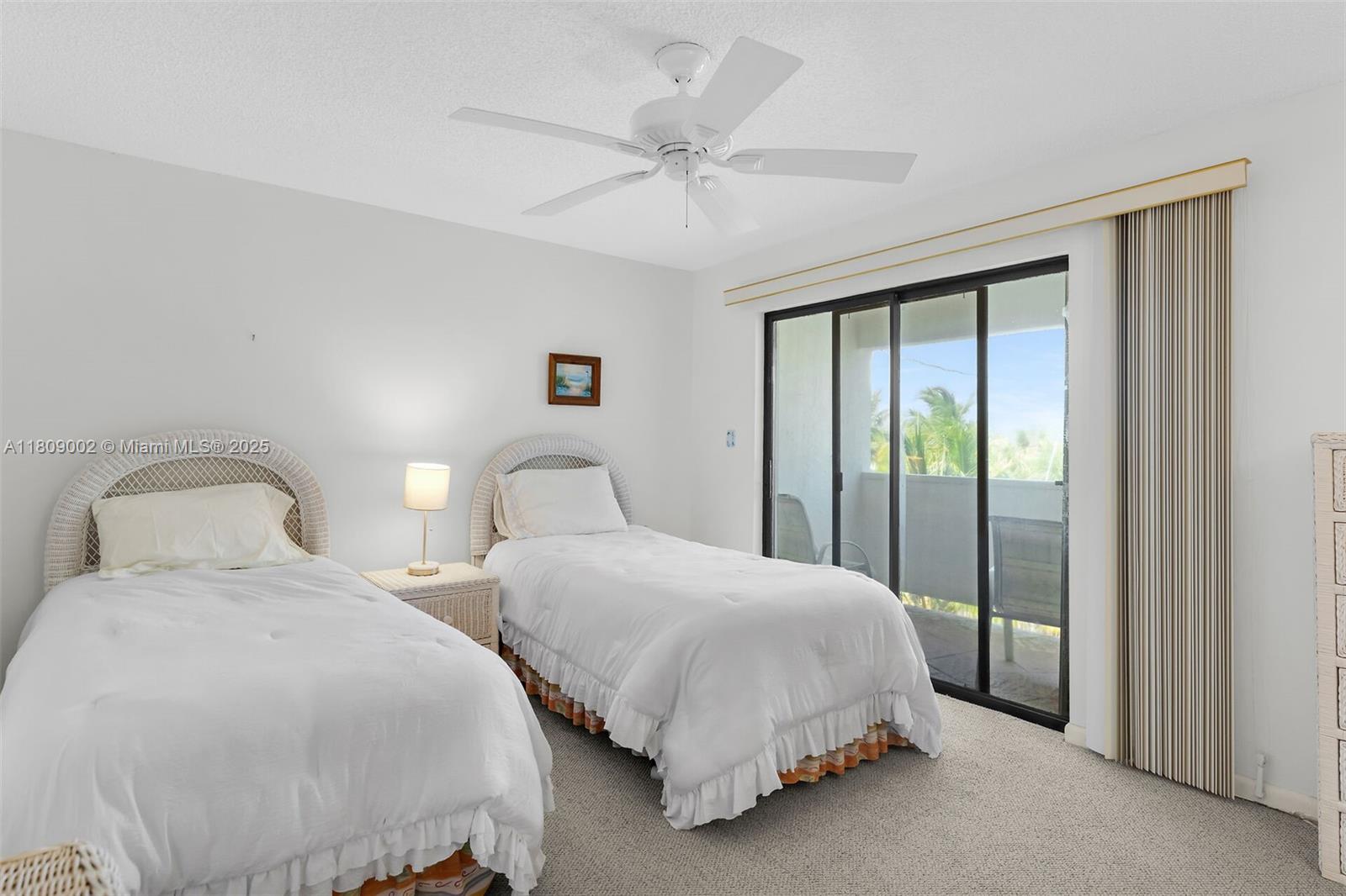 CAY CONDOMINIUM - Residential