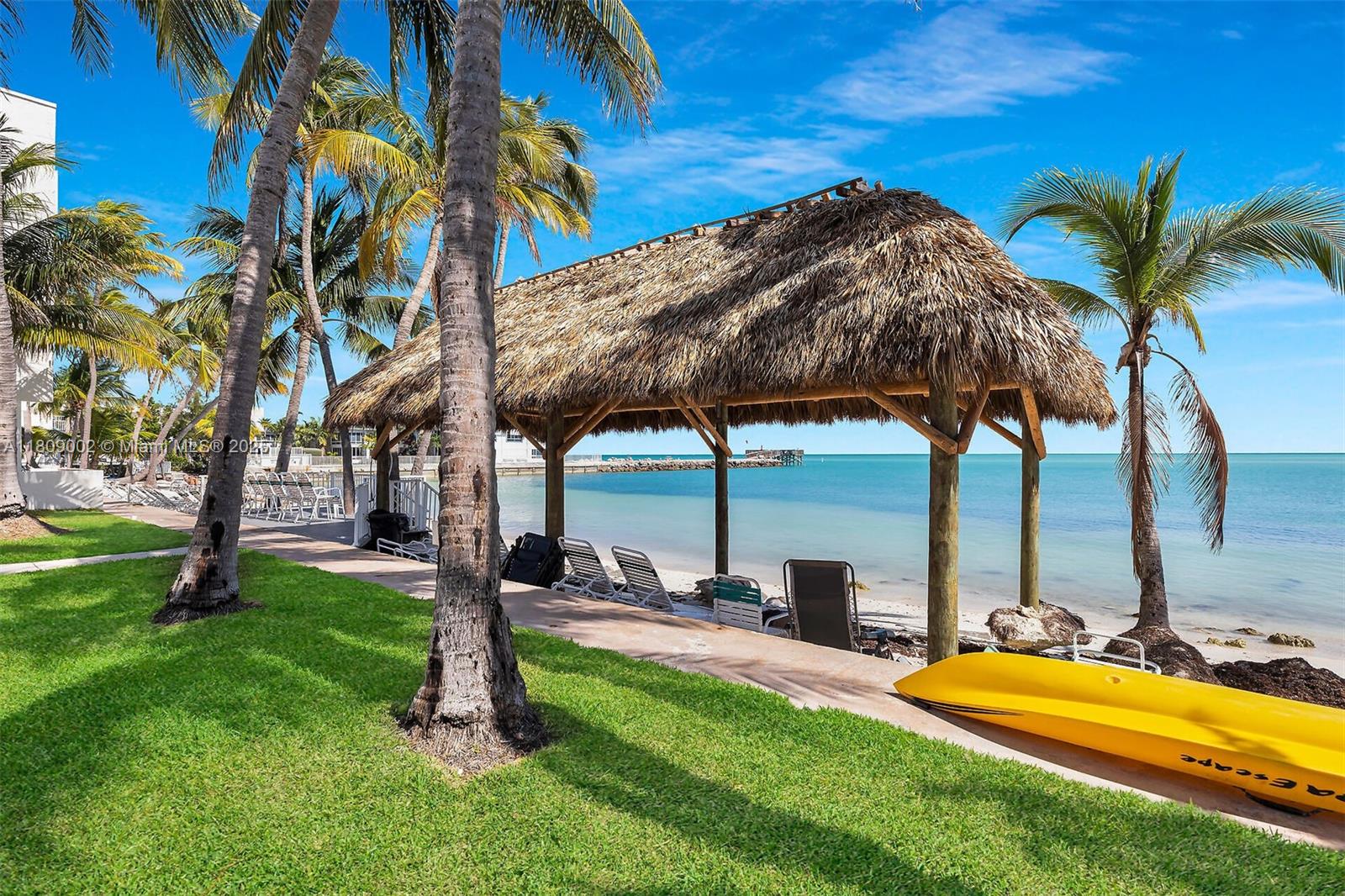 CAY CONDOMINIUM - Residential