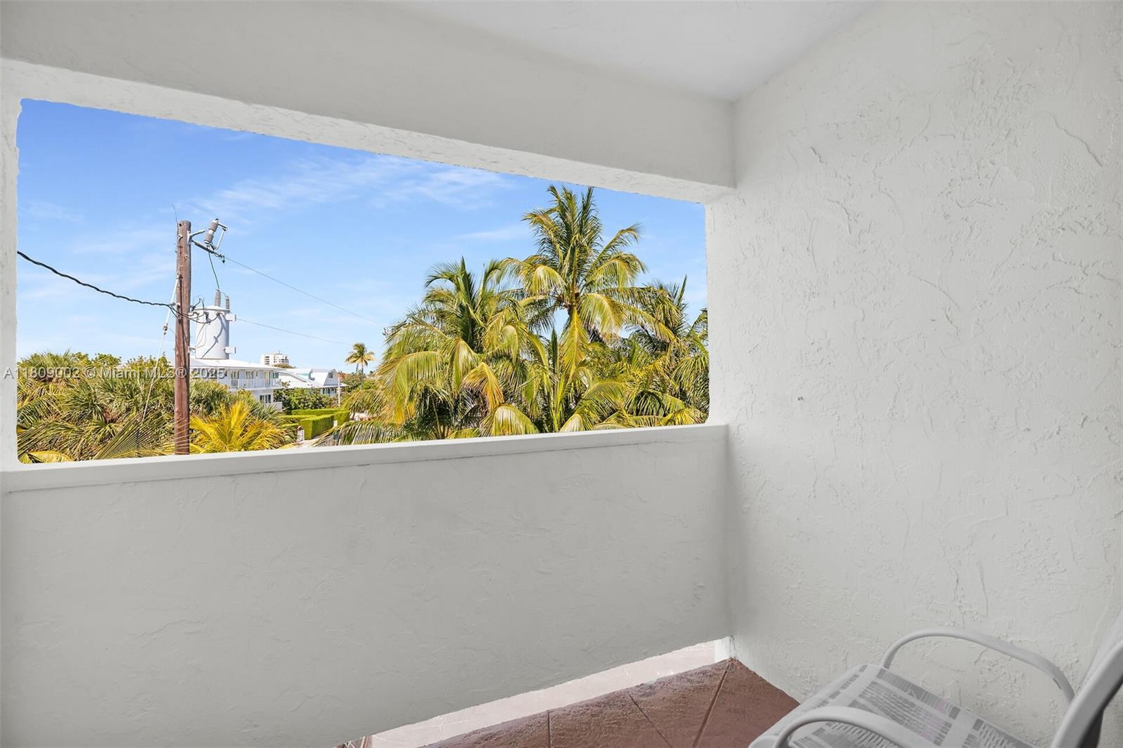 CAY CONDOMINIUM - Residential