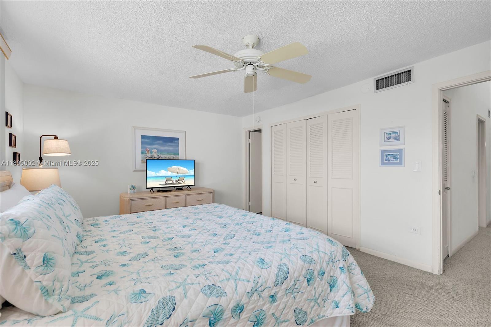 CAY CONDOMINIUM - Residential