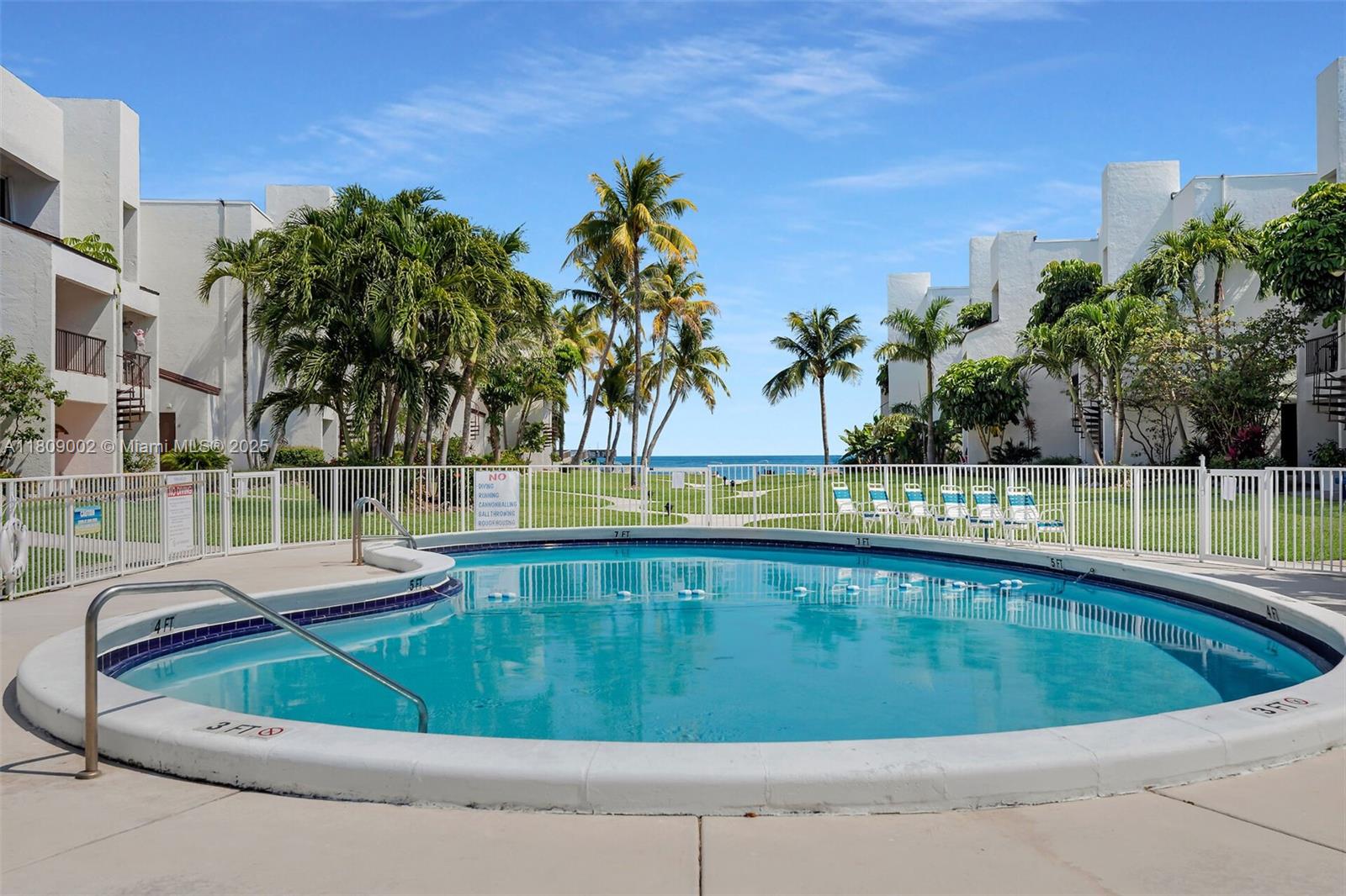 CAY CONDOMINIUM - Residential