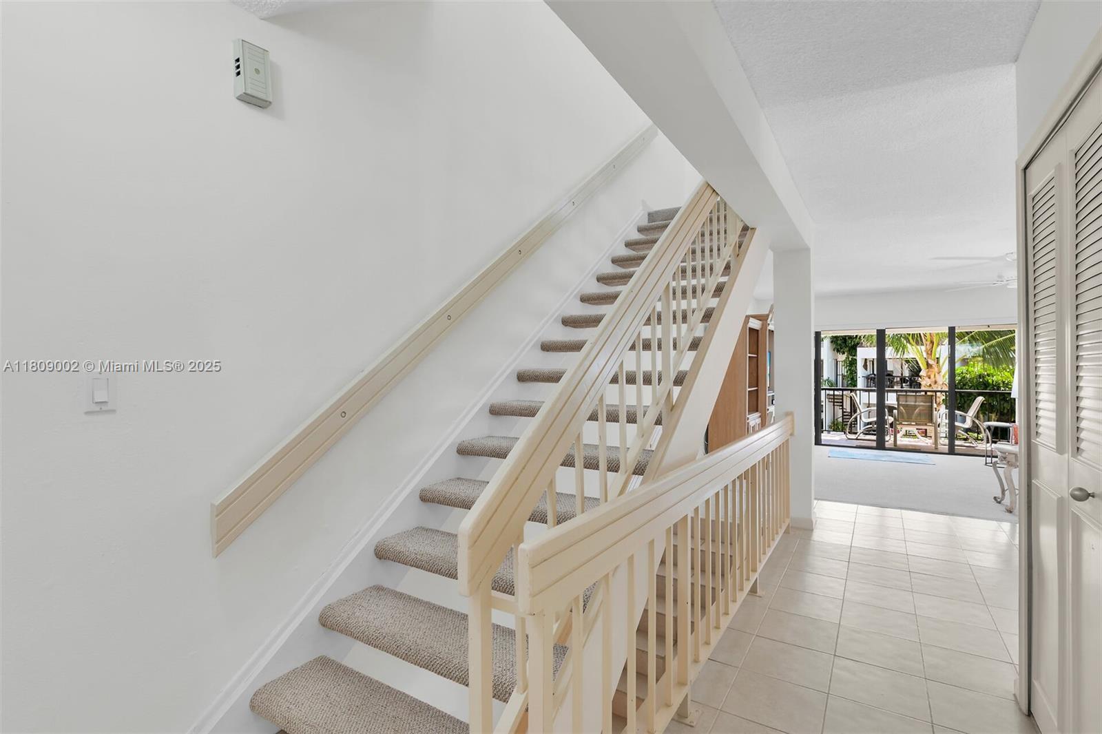 CAY CONDOMINIUM - Residential