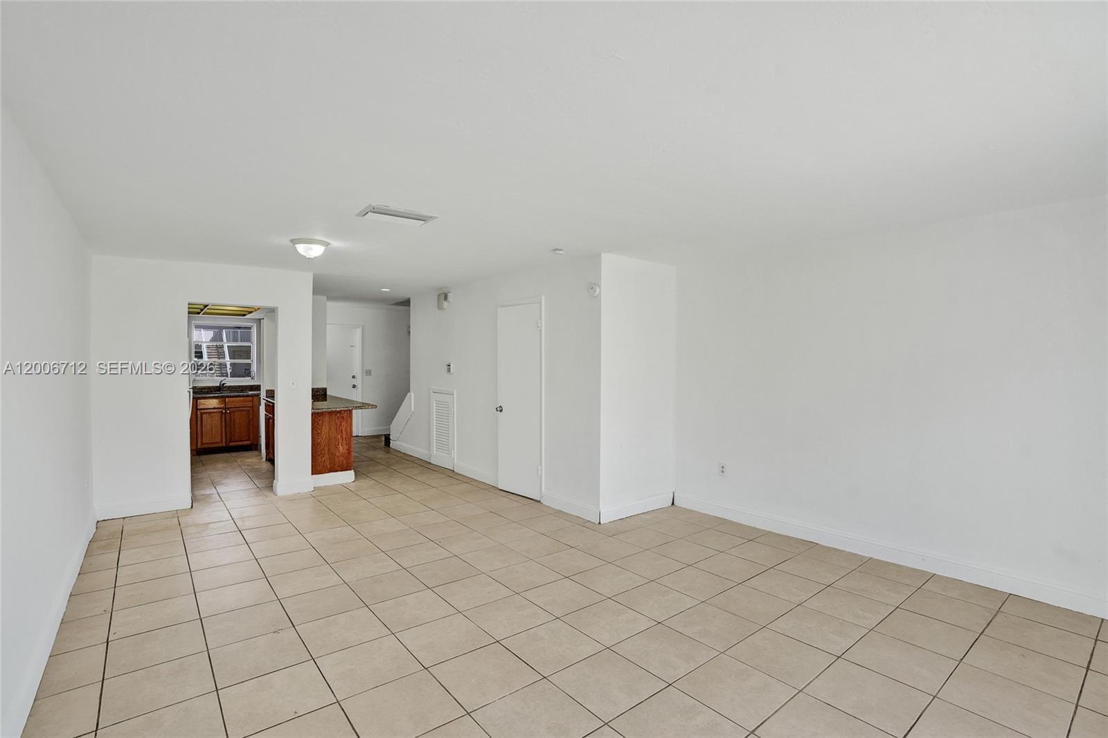 VILLAGE AT DADELAND CONDO - Residential