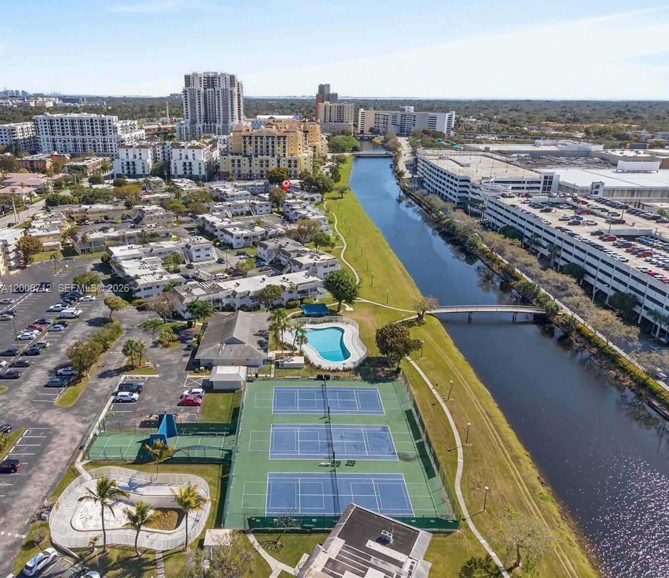VILLAGE AT DADELAND CONDO - Residential