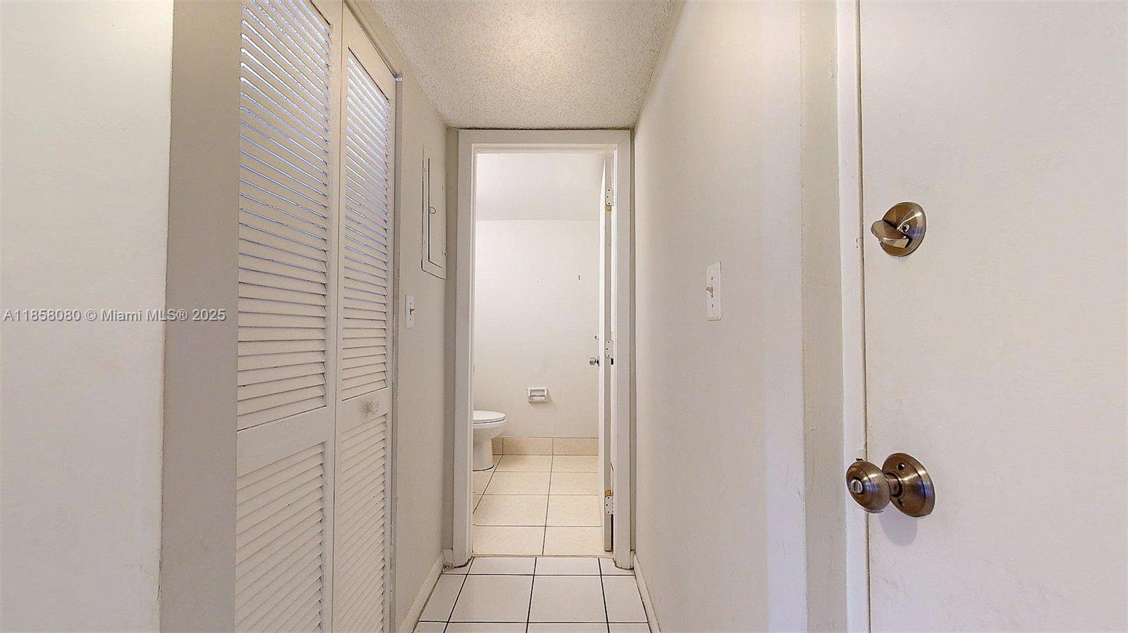 RAMBLEWOOD EAST CONDO - Residential