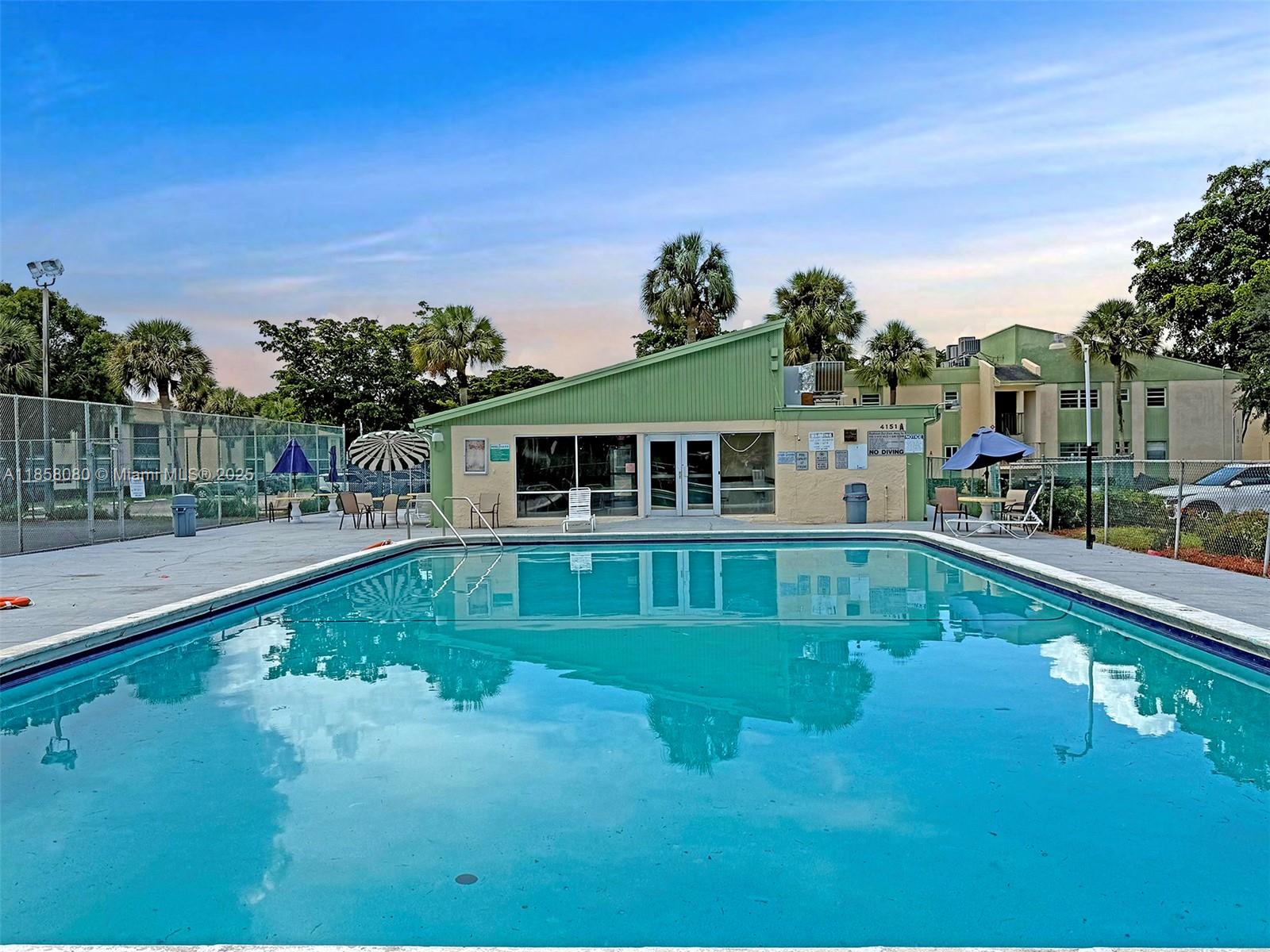 RAMBLEWOOD EAST CONDO - Residential