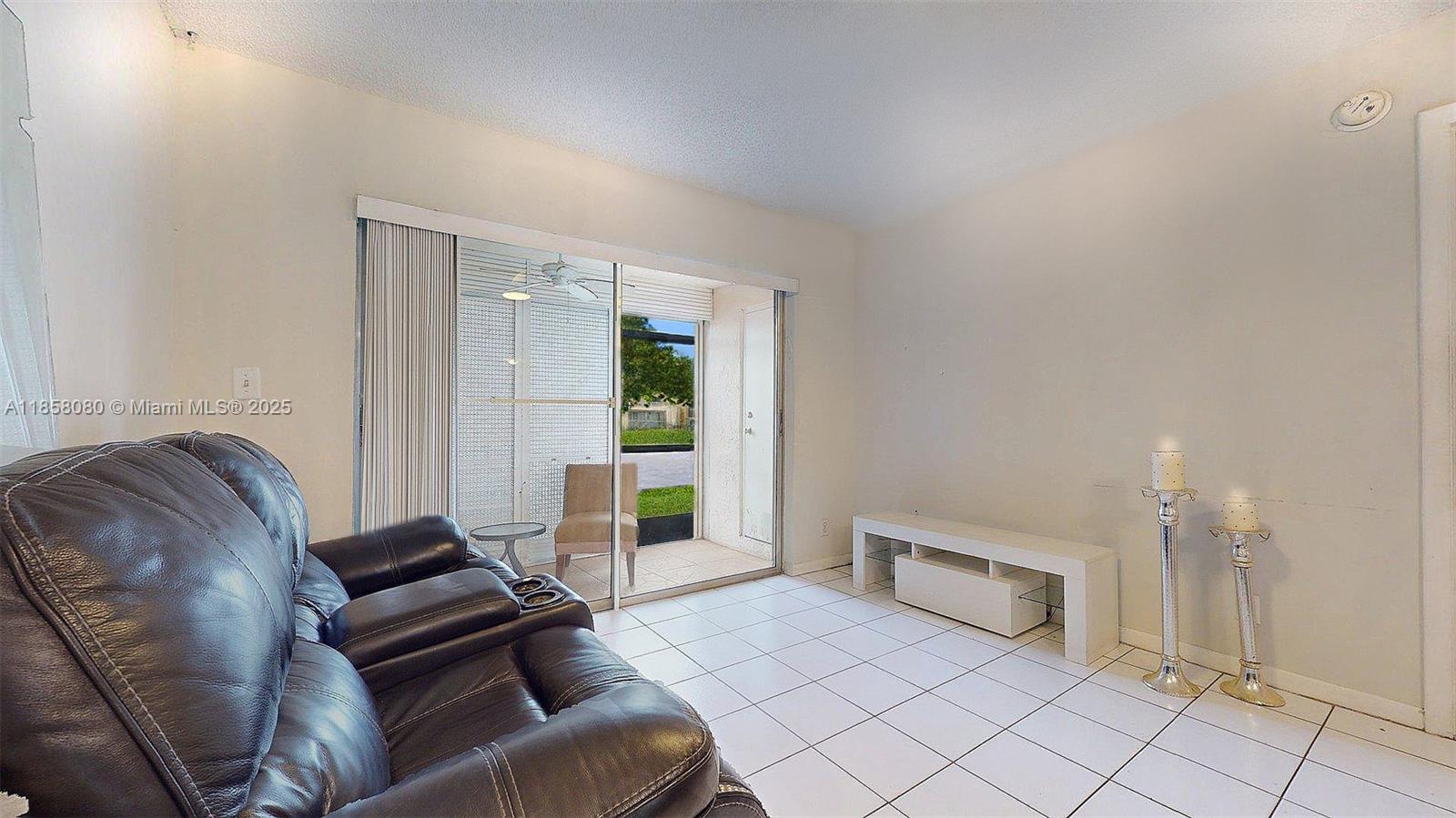 RAMBLEWOOD EAST CONDO - Residential